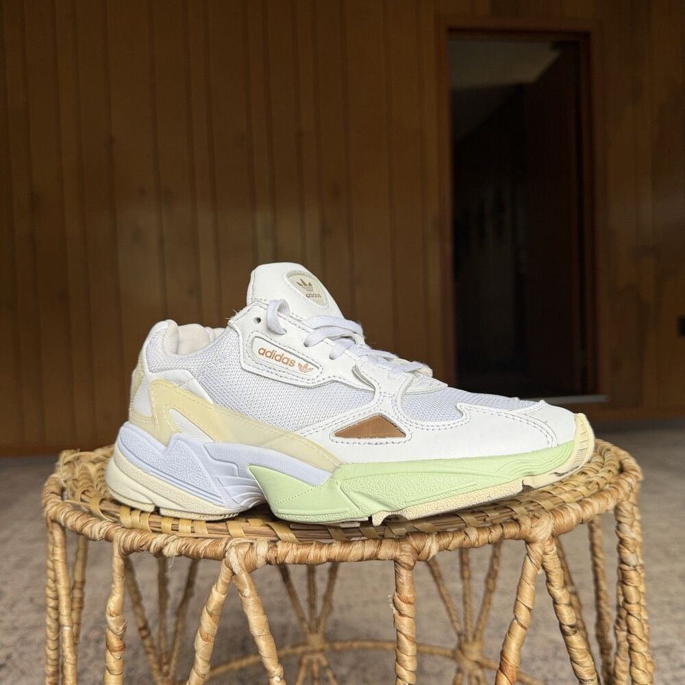 Adidas Falcon Running Shoes Cloud White Copper Metallic EG2877 Womens Size 6.5